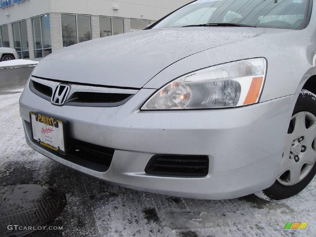 2006 Accord LX Sedan - Alabaster Silver Metallic / Black photo #9