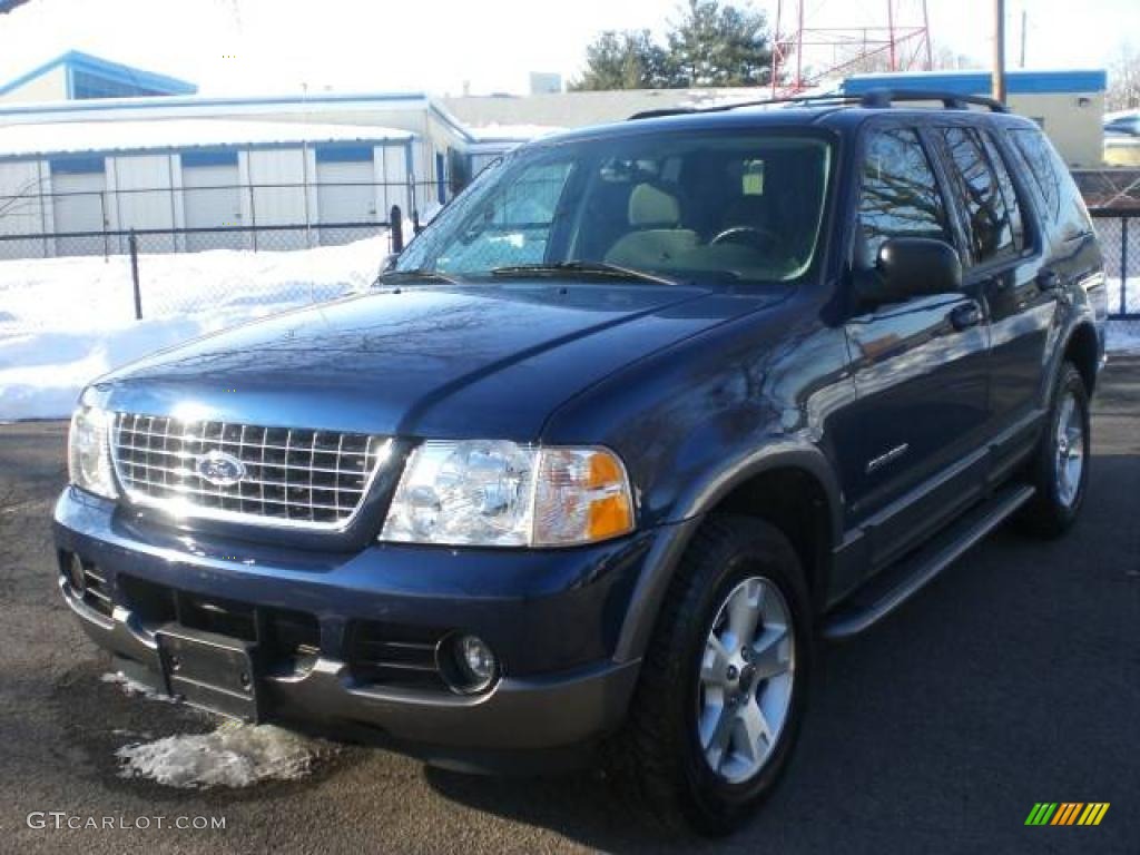 2004 Explorer XLT 4x4 - Dark Blue Pearl Metallic / Graphite photo #2