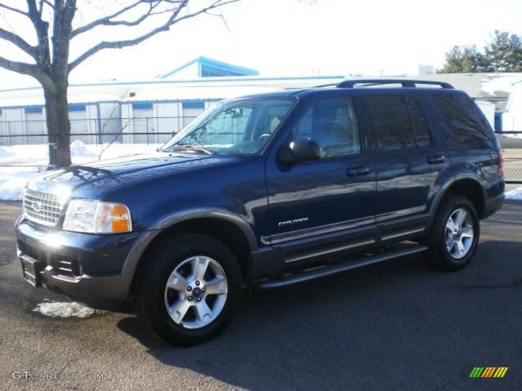 2004 Explorer XLT 4x4 - Dark Blue Pearl Metallic / Graphite photo #15