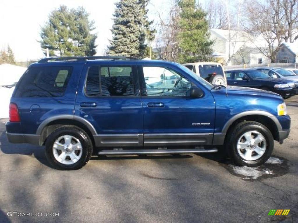 2004 Explorer XLT 4x4 - Dark Blue Pearl Metallic / Graphite photo #23