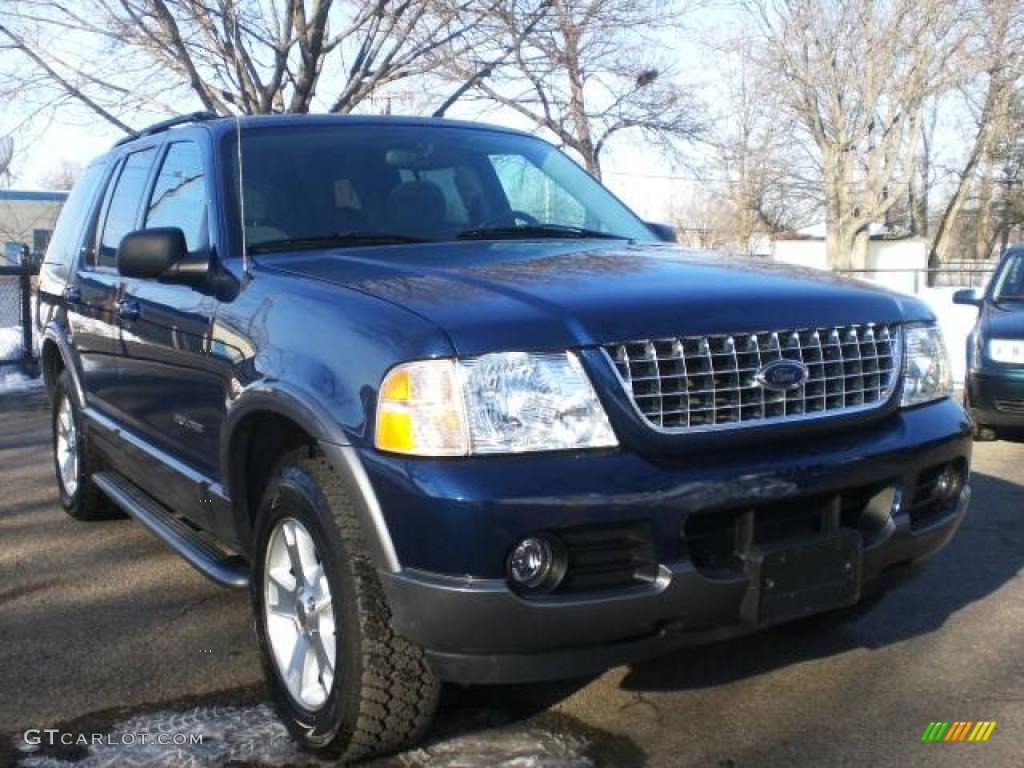 2004 Explorer XLT 4x4 - Dark Blue Pearl Metallic / Graphite photo #25