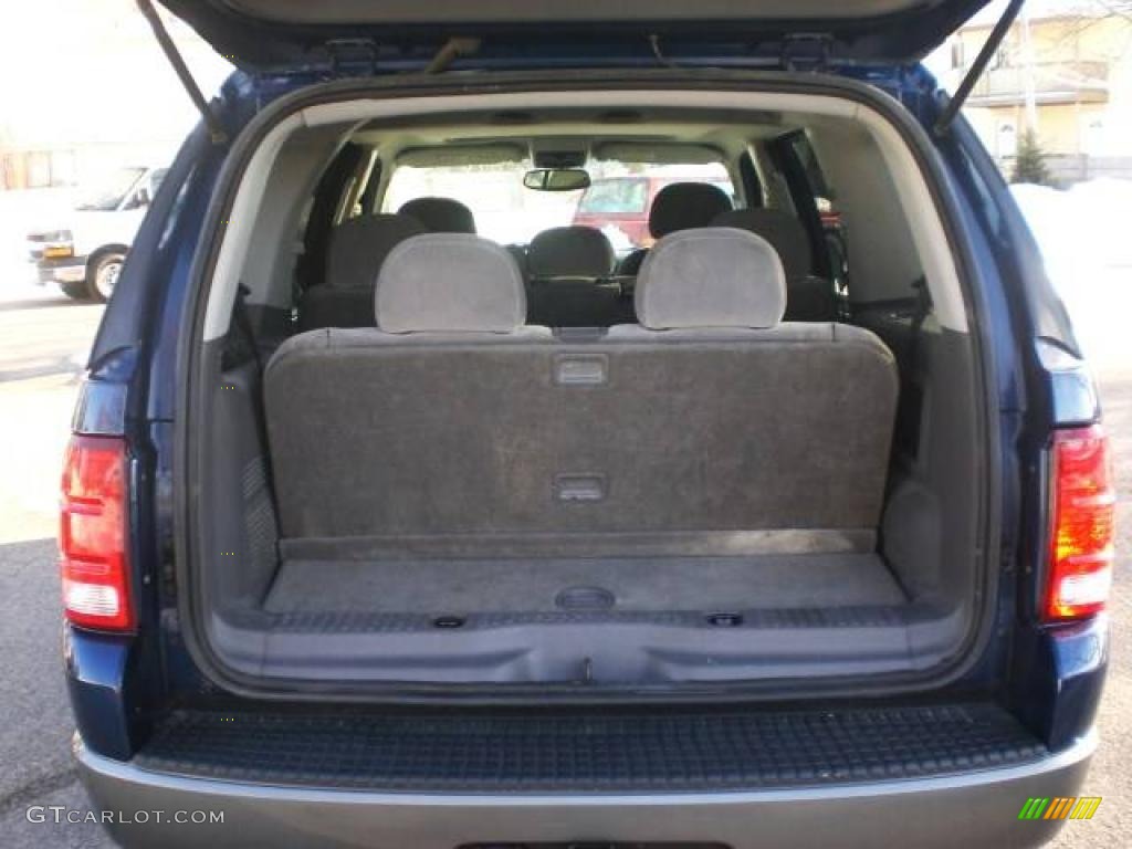 2004 Explorer XLT 4x4 - Dark Blue Pearl Metallic / Graphite photo #27