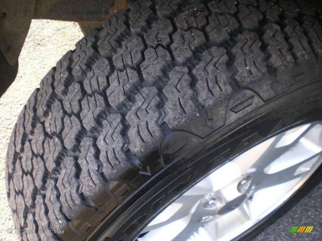 2004 Explorer XLT 4x4 - Dark Blue Pearl Metallic / Graphite photo #34