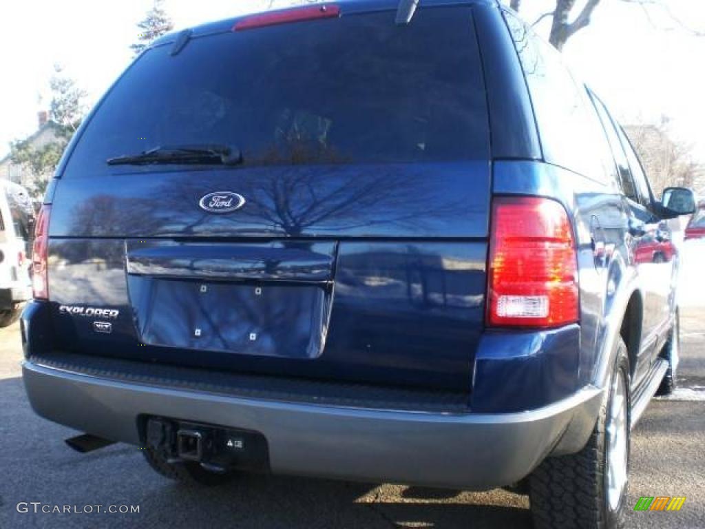 2004 Explorer XLT 4x4 - Dark Blue Pearl Metallic / Graphite photo #57
