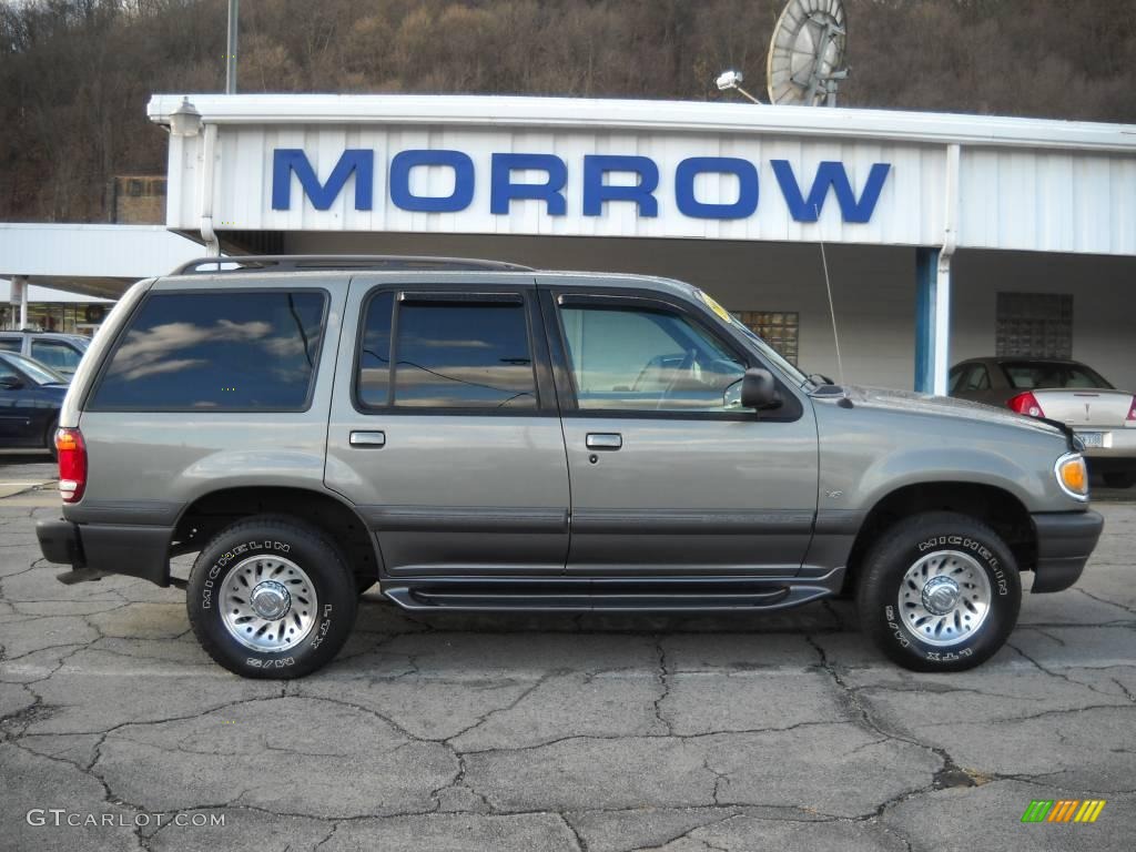 2000 Mountaineer V8 AWD - Spruce Green Metallic / Medium Graphite photo #1
