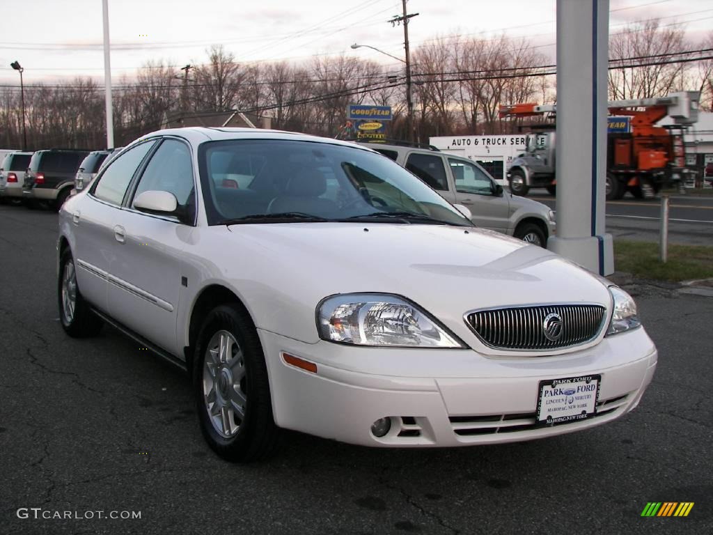 2004 Sable LS Premium Sedan - Vibrant White / Medium Graphite photo #2