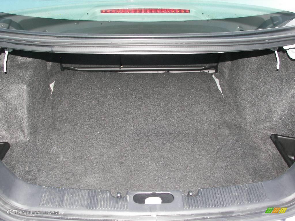 2004 Sable LS Premium Sedan - Vibrant White / Medium Graphite photo #7