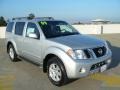 Silver Lightning - Pathfinder SE 4x4 Photo No. 1