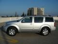 Silver Lightning - Pathfinder SE 4x4 Photo No. 8