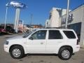 Oxford White - Mariner Luxury 4WD Photo No. 2