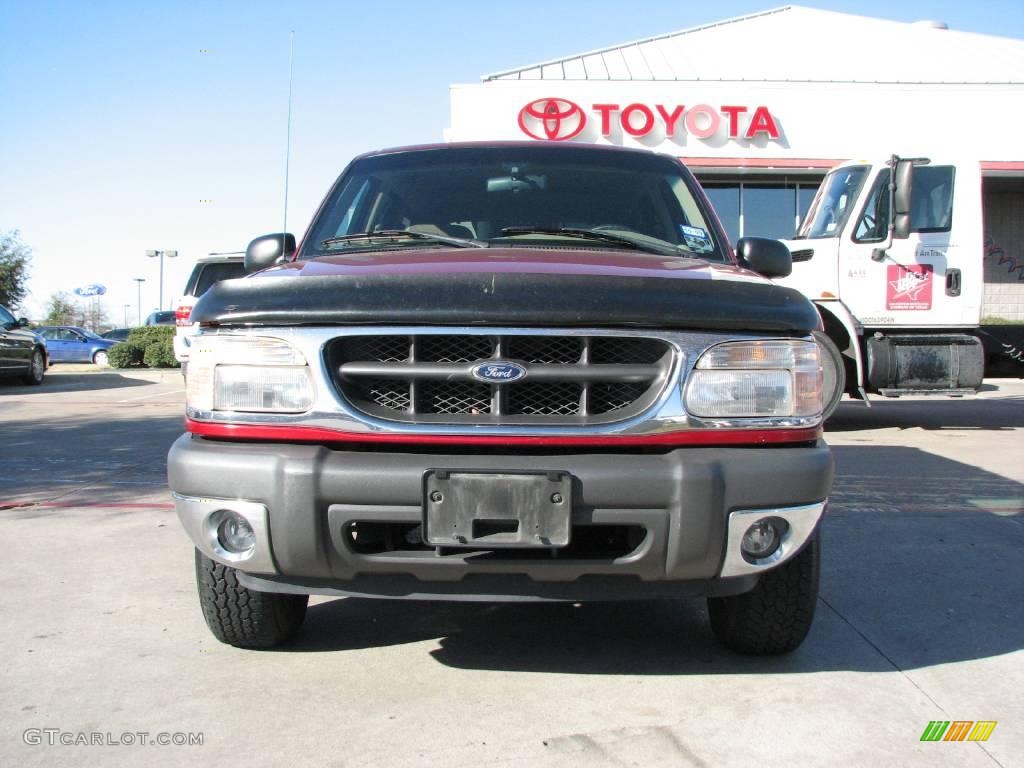 2001 Explorer XLT V8 - Toreador Red Metallic / Medium Prairie Tan photo #2