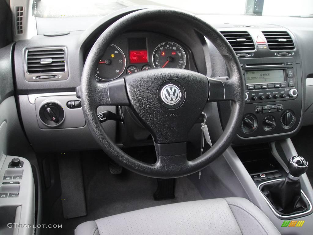 2006 Jetta TDI Sedan - Platinum Grey Metallic / Grey photo #11