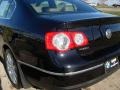 Deep Black - Passat 2.0T Sedan Photo No. 9
