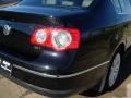 Deep Black - Passat 2.0T Sedan Photo No. 10