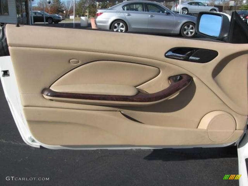 2005 3 Series 330i Convertible - Alpine White / Sand photo #11