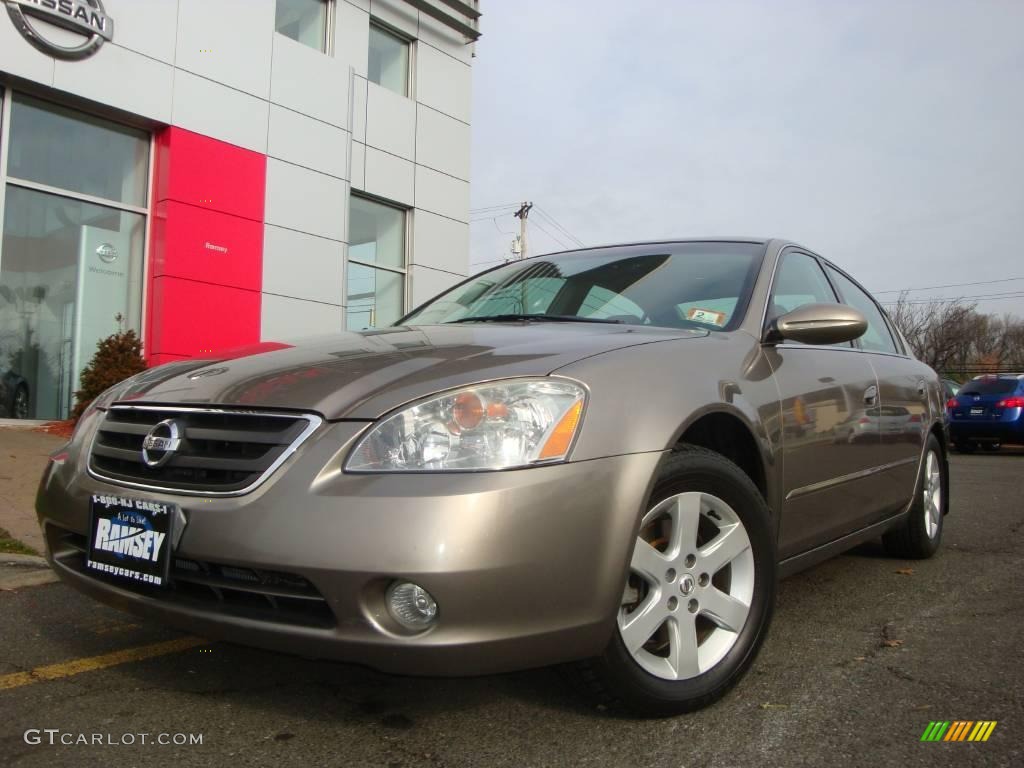 2004 Altima 2.5 SL - Polished Pewter / Charcoal photo #1