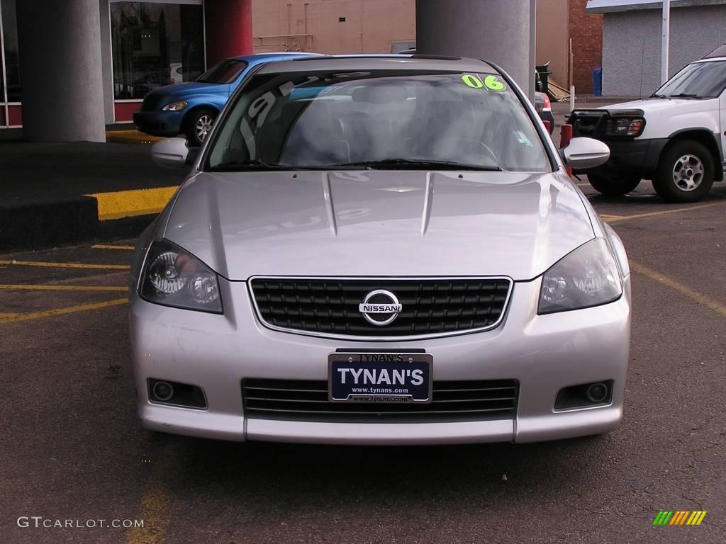 2006 Altima 3.5 SE-R - Sheer Silver Metallic / Charcoal/Red photo #2