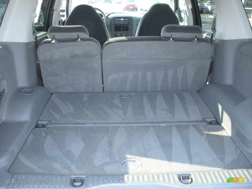 2002 Explorer XLT 4x4 - Black Clearcoat / Graphite photo #21