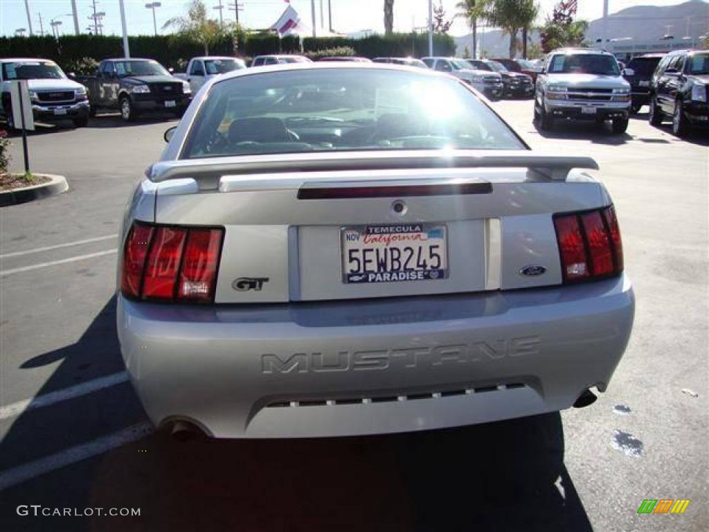 2003 Mustang GT Coupe - Silver Metallic / Dark Charcoal photo #10