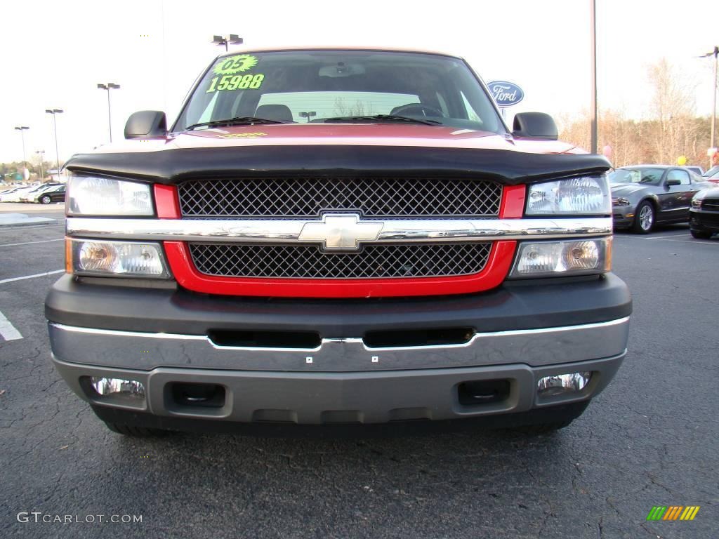 2005 Silverado 1500 Z71 Crew Cab 4x4 - Victory Red / Medium Gray photo #7