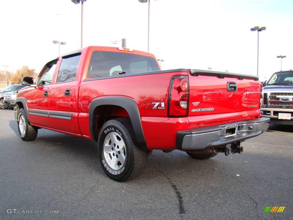 2005 Silverado 1500 Z71 Crew Cab 4x4 - Victory Red / Medium Gray photo #21