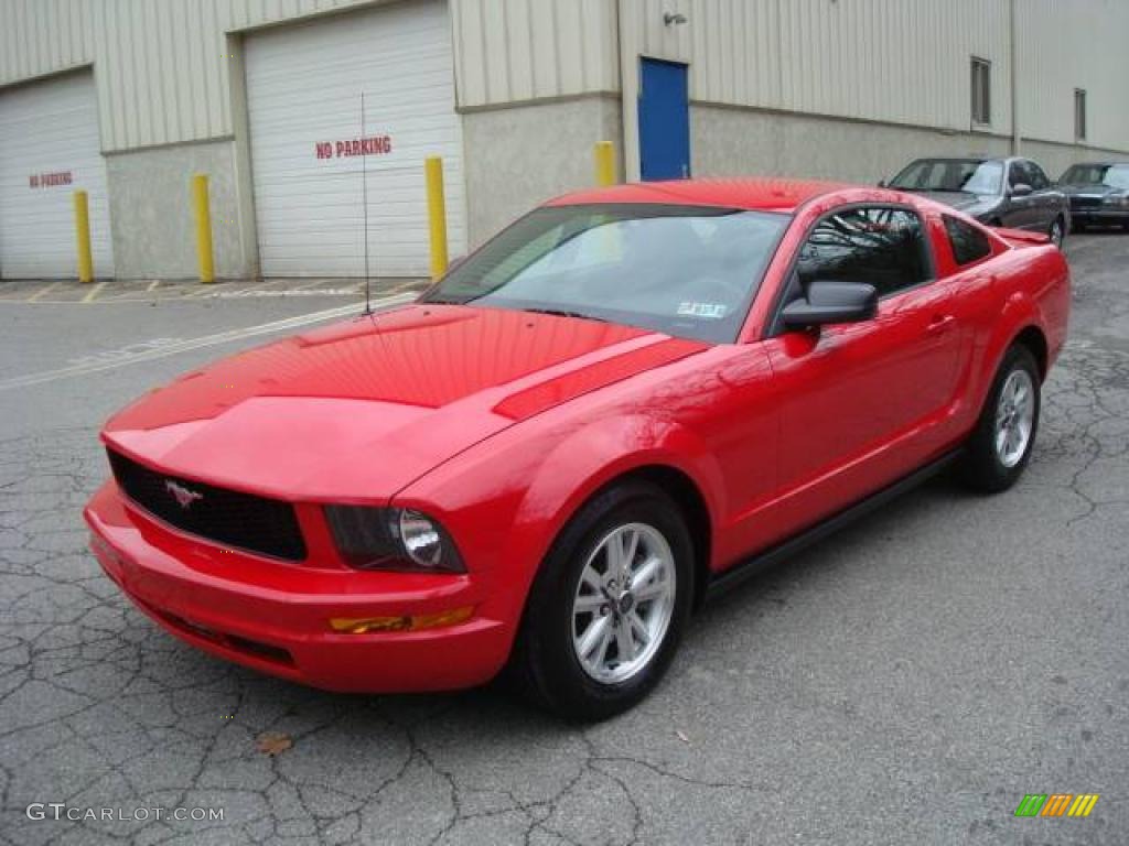 2007 Mustang V6 Deluxe Coupe - Torch Red / Dark Charcoal photo #5