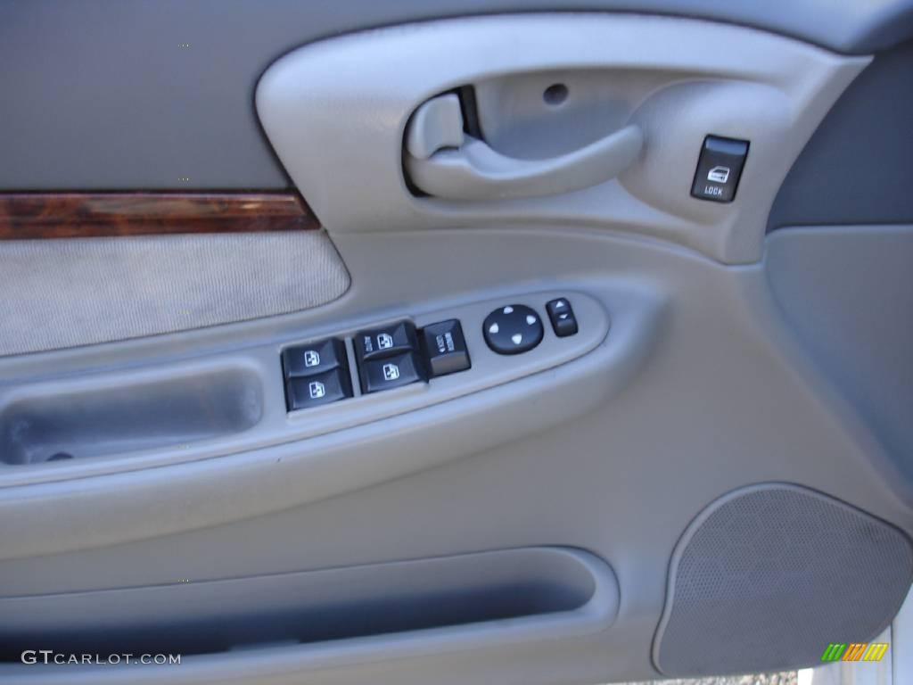 2005 Impala LS - White / Medium Gray photo #7