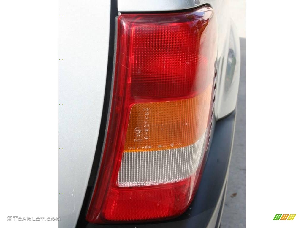 2004 Grand Cherokee Freedom Edition 4x4 - Bright Silver Metallic / Dark Slate Gray photo #20