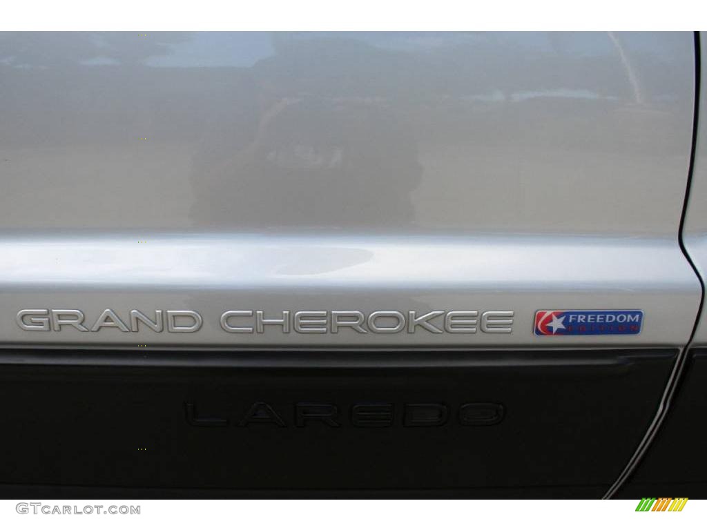 2004 Jeep Grand Cherokee Freedom Edition 4x4 Marks and Logos Photo #22665065