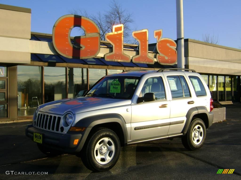 2005 Liberty Sport 4x4 - Bright Silver Metallic / Medium Slate Gray photo #1