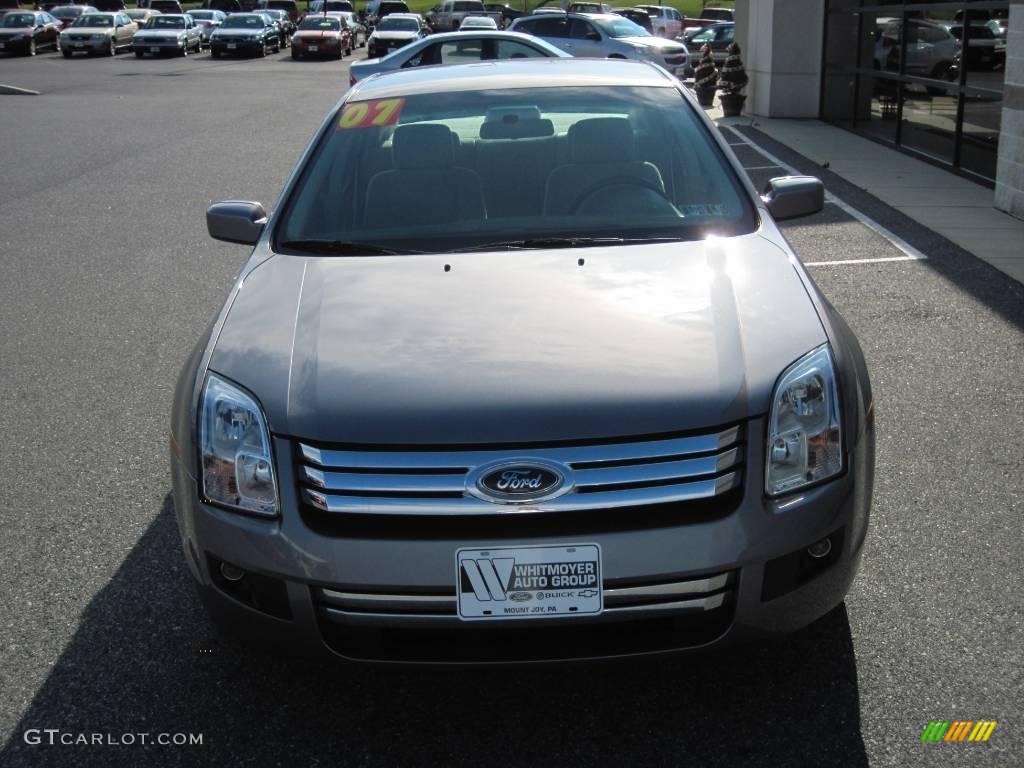 2007 Fusion SE - Tungsten Grey Metallic / Light Stone photo #2
