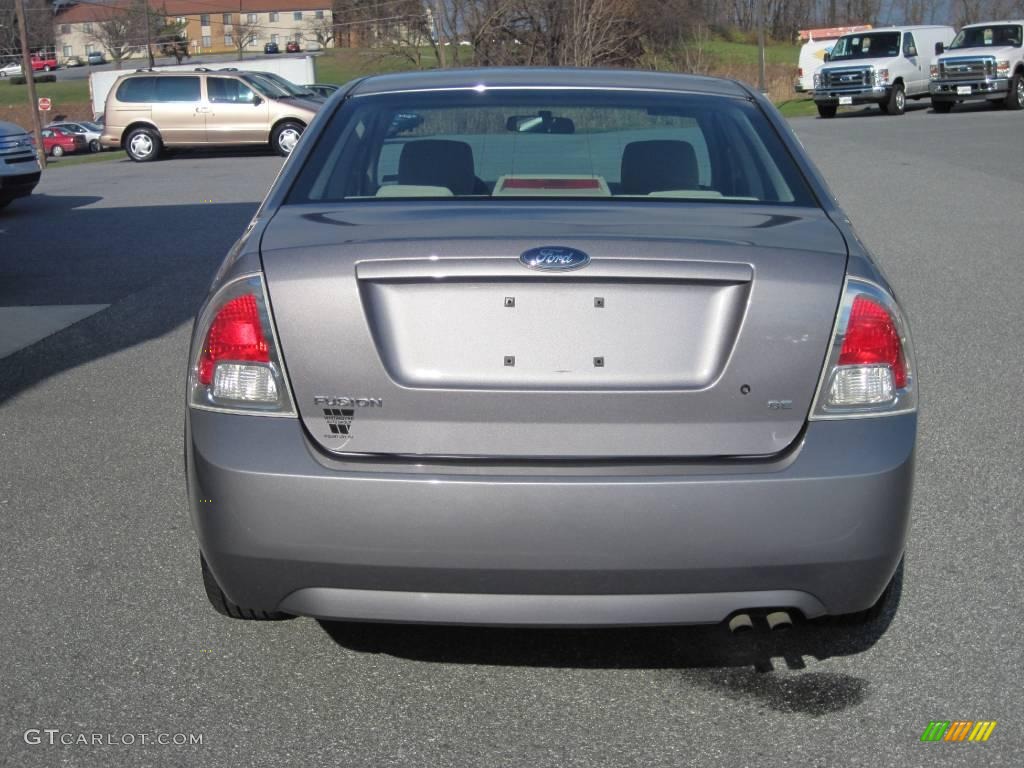 2007 Fusion SE - Tungsten Grey Metallic / Light Stone photo #8