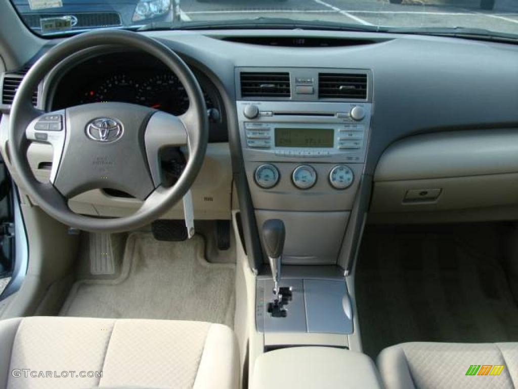 2008 Camry LE - Aloe Green Metallic / Bisque photo #9