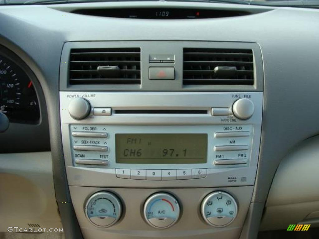2008 Camry LE - Aloe Green Metallic / Bisque photo #11