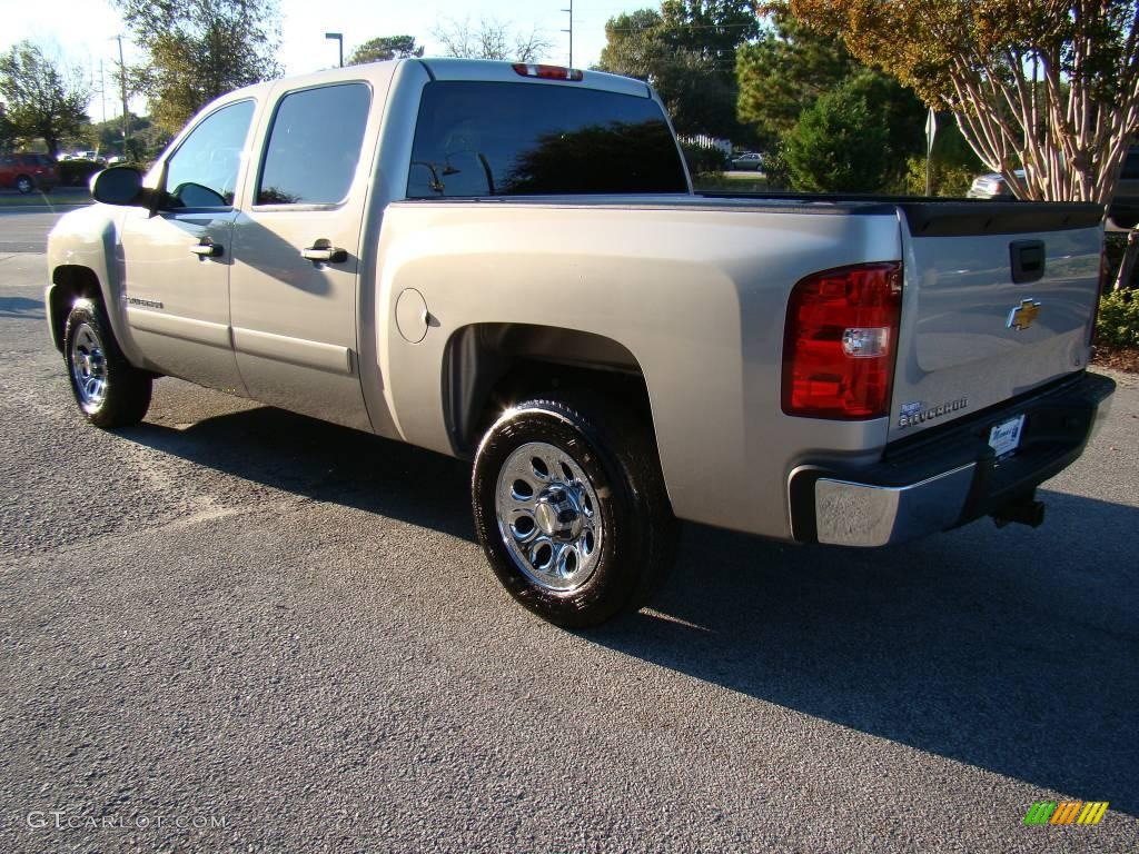 2008 Silverado 1500 LS Crew Cab - Silver Birch Metallic / Dark Titanium photo #7