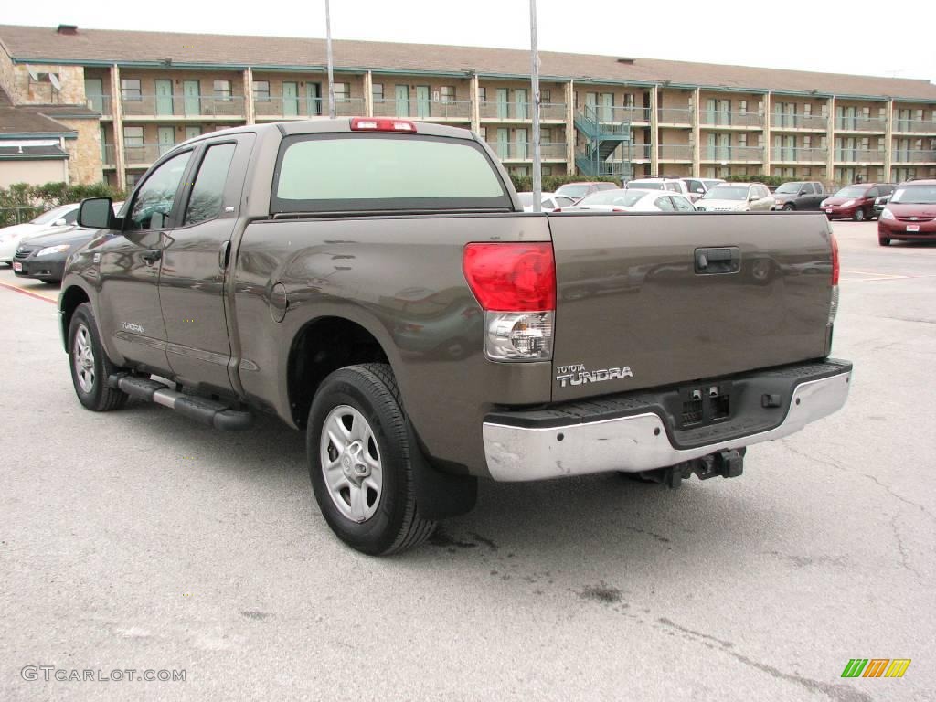 2007 Tundra SR5 Double Cab - Pyrite Mica / Beige photo #8