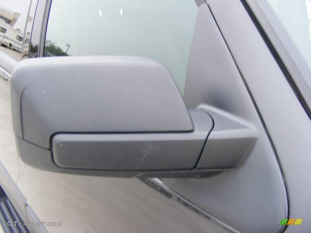 2007 Expedition XLT - Carbon Metallic / Charcoal Black photo #16