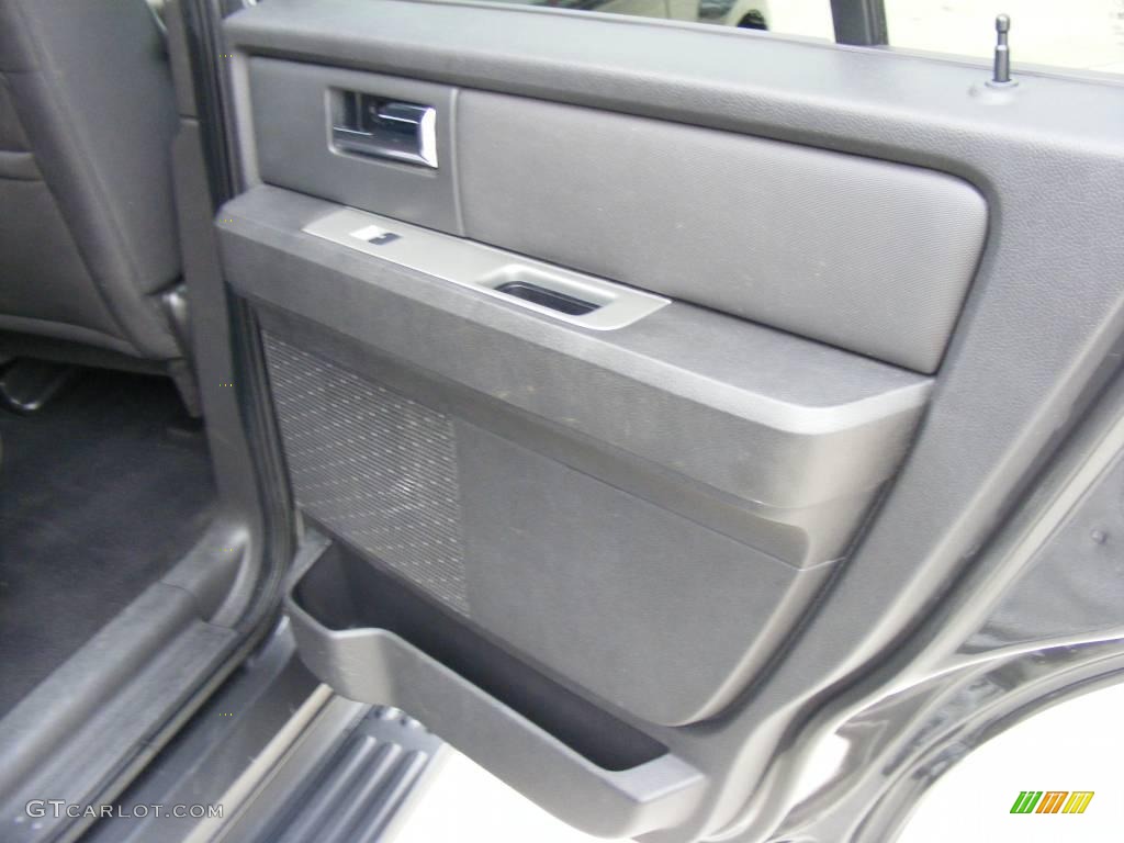 2007 Expedition XLT - Carbon Metallic / Charcoal Black photo #26