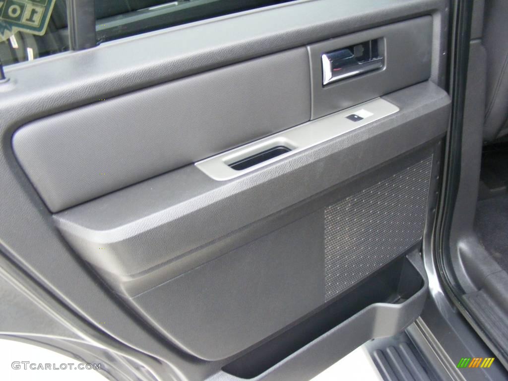2007 Expedition XLT - Carbon Metallic / Charcoal Black photo #32