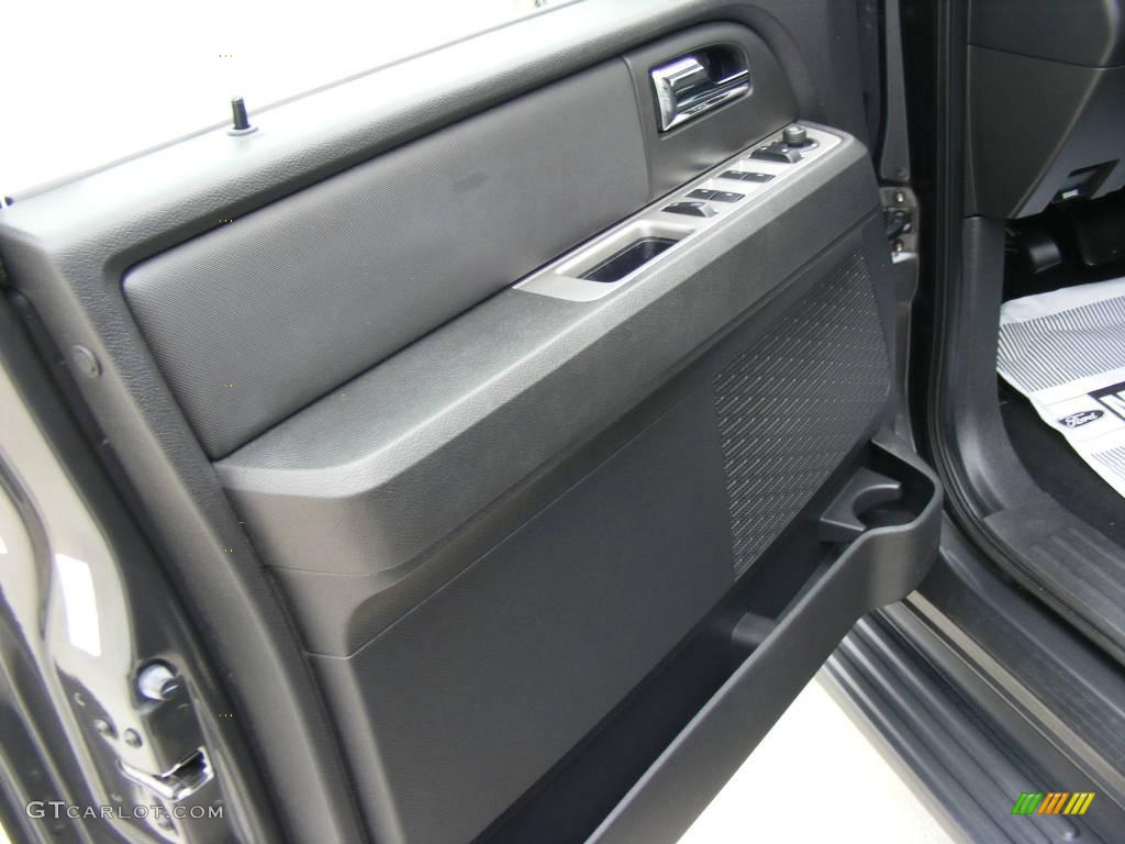 2007 Expedition XLT - Carbon Metallic / Charcoal Black photo #34