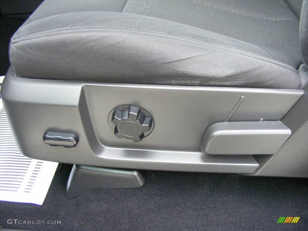 2007 Expedition XLT - Carbon Metallic / Charcoal Black photo #37