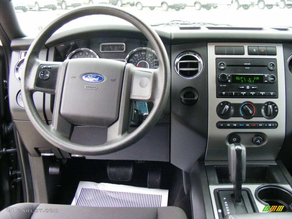 2007 Expedition XLT - Carbon Metallic / Charcoal Black photo #39