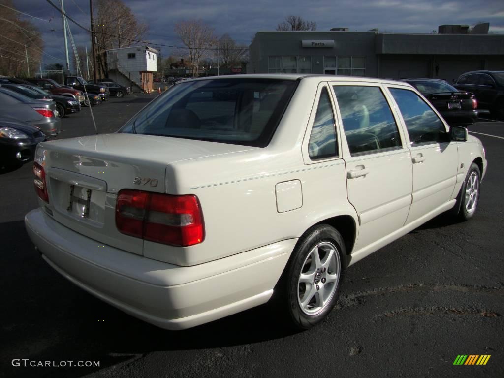 1999 S70  - White / Taupe photo #7