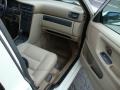 1999 White Volvo S70   photo #17