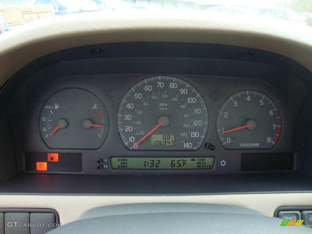 1999 S70  - White / Taupe photo #38