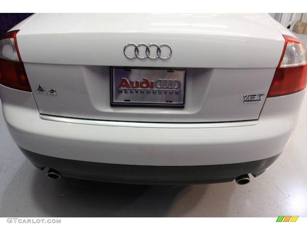 2002 A4 1.8T quattro Sedan - Polar White / Grey photo #9