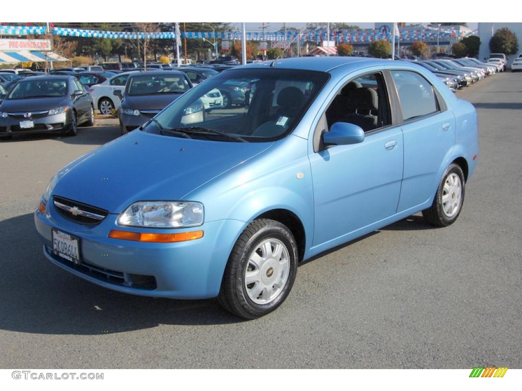 2005 Aveo LS Sedan - Pastel Blue Metallic / Gray photo #7