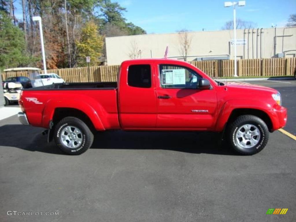 2005 Tacoma V6 TRD Access Cab 4x4 - Radiant Red / Graphite Gray photo #7