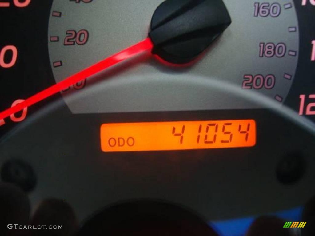 2005 Tacoma V6 TRD Access Cab 4x4 - Radiant Red / Graphite Gray photo #17