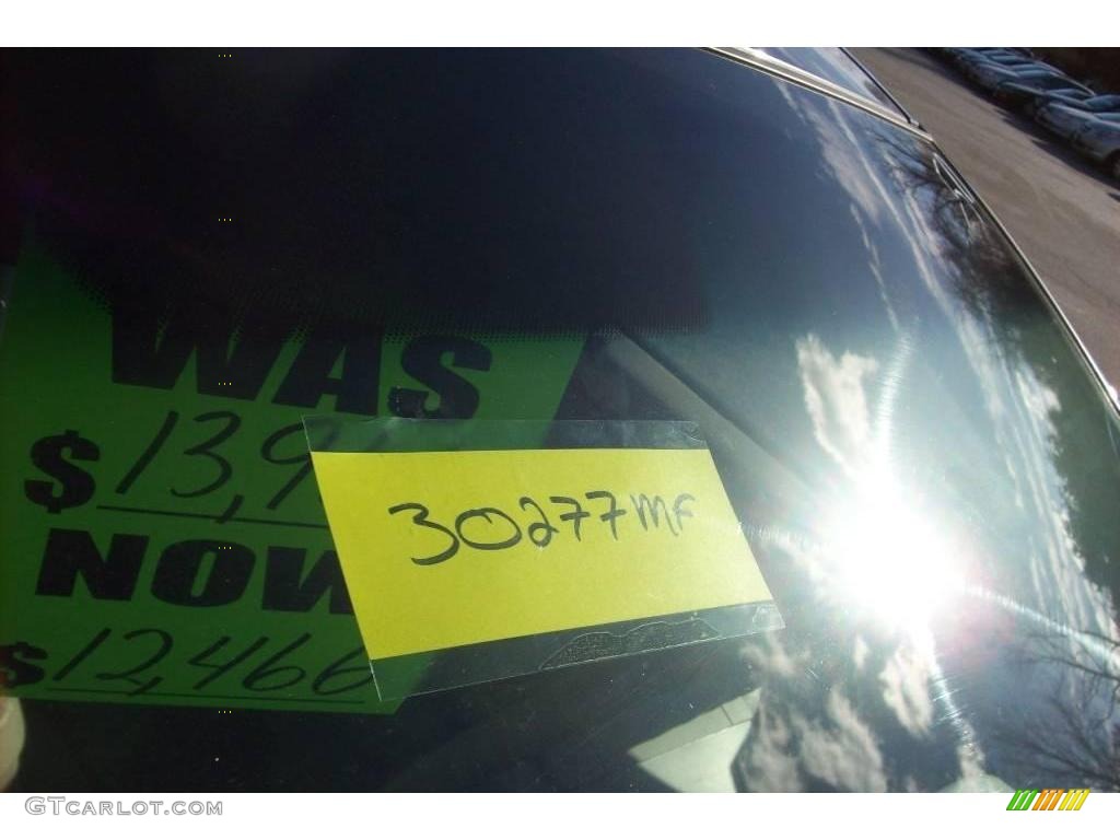 2005 Five Hundred SE AWD - Dark Blue Pearl Metallic / Shale Grey photo #25